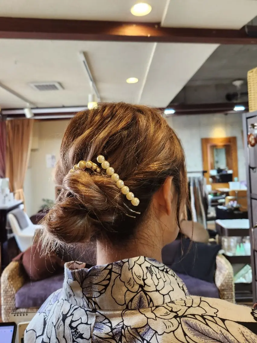 ミディアム ヘアアレンジ 山崎 里桜のヘアスタイル
