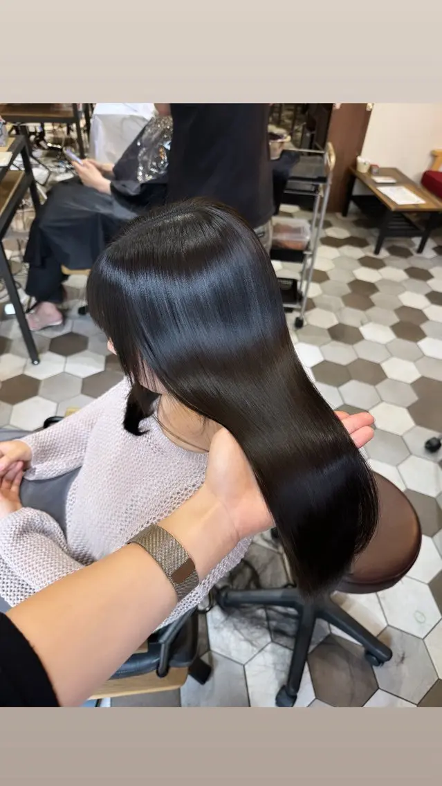ロング カラー ヘアアレンジ 髪質改善 韓国風ヘア 縮毛矯正 カット ヘアカラー トリートメント 酸性縮毛矯正🧴韓国 レイヤー/髪質改善のヘアスタイル