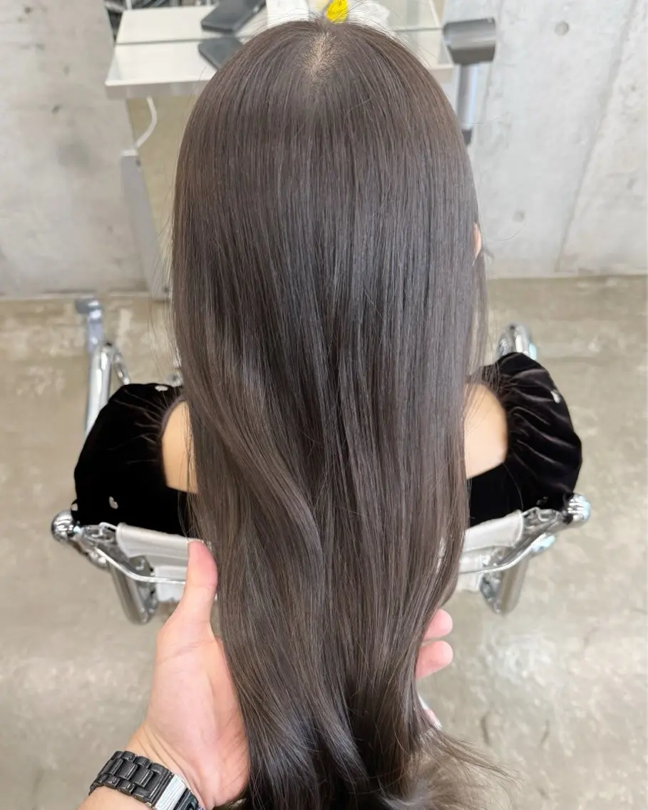 ロング カラー ベージュカラー ダブルカラー カット ヘアカラー トリートメント 高橋大樹/グレー ジュ/ブリーチなしのヘアスタイル