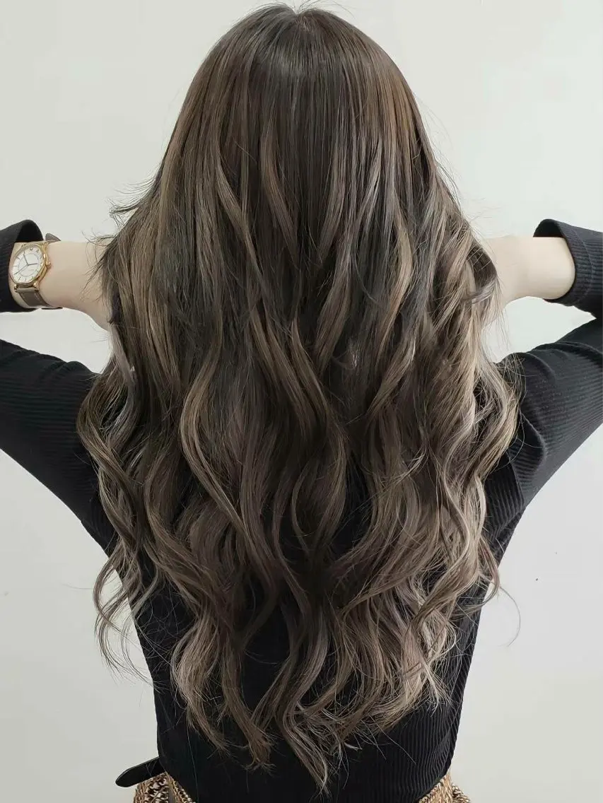 セミロング ハイライト 田中 就のヘアスタイル