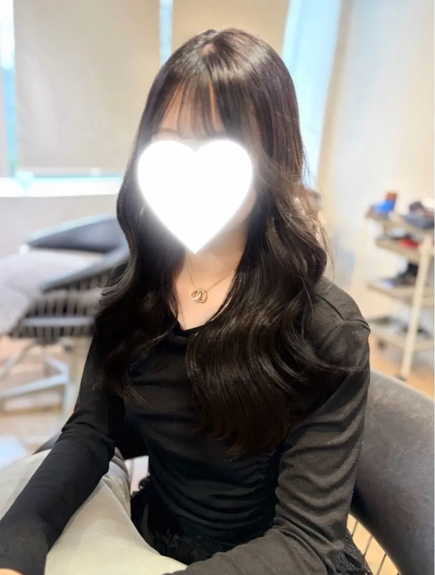 ロング 内川 楓子のヘアスタイル