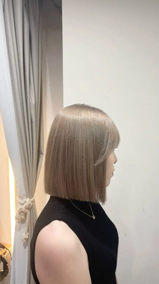 ミディアム カット ヘアカラー 艶カラー🫧/韓国 レイヤー/愛珠🎀のヘアスタイル