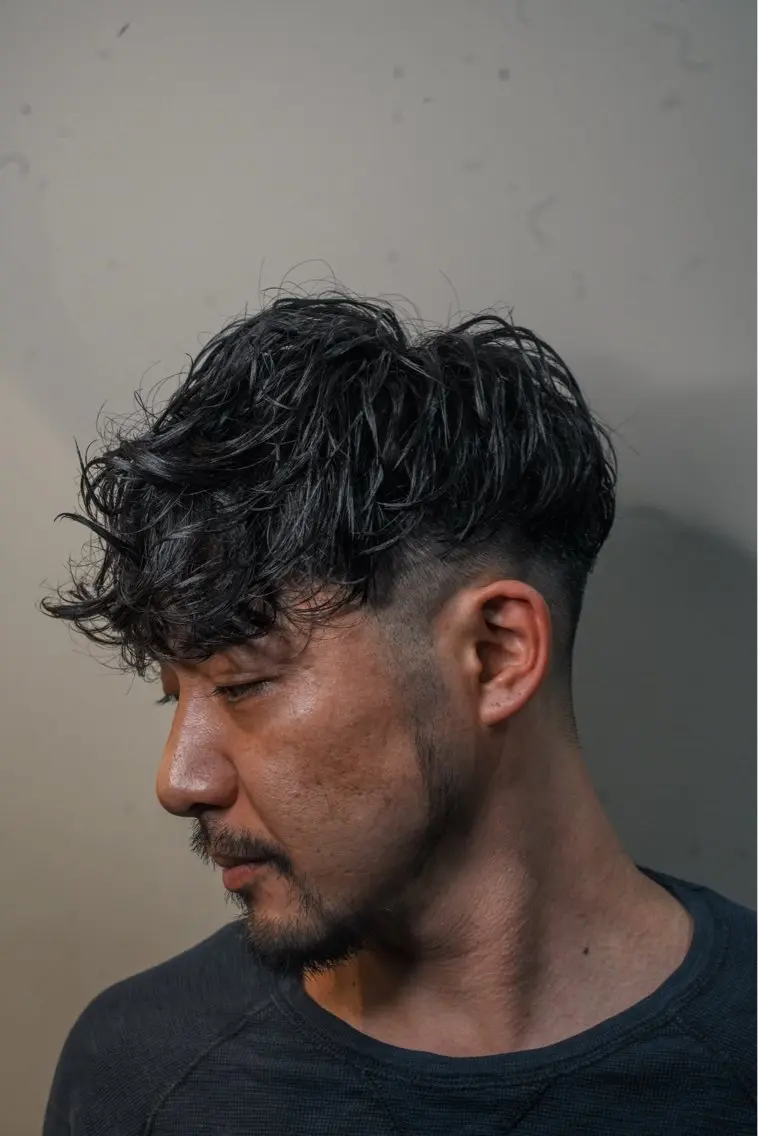 パーマ メンズ スペインカール 栗原 周太郎のヘアスタイル