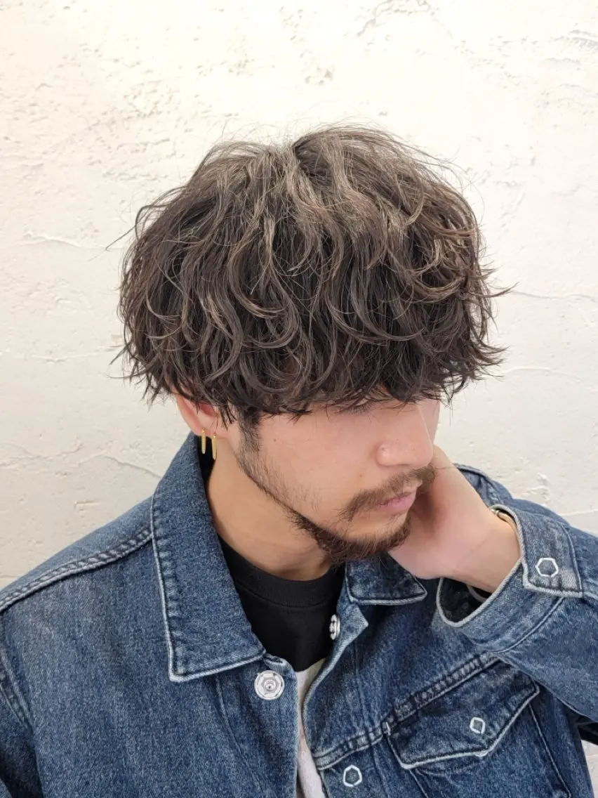 パーマ メンズ フェザーパーマ マッシュ メンズパーマ 学生（メンズ向け） メンズツイストパーマ カット パーマ fifth/原宿/ カットモデル/カズのヘアスタイル