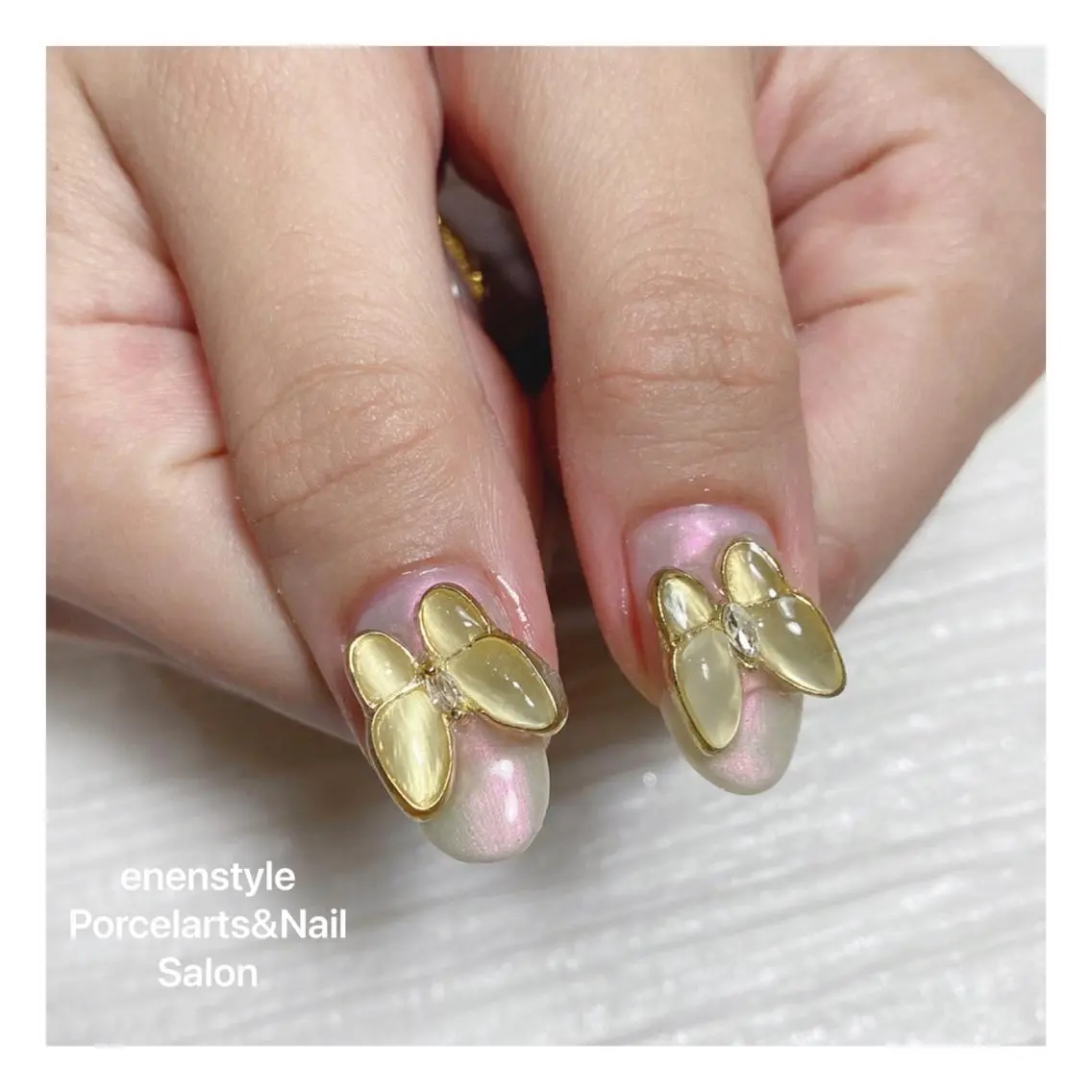 ミディアム ネイル 🐾enen style 🐾のネイルデザイン