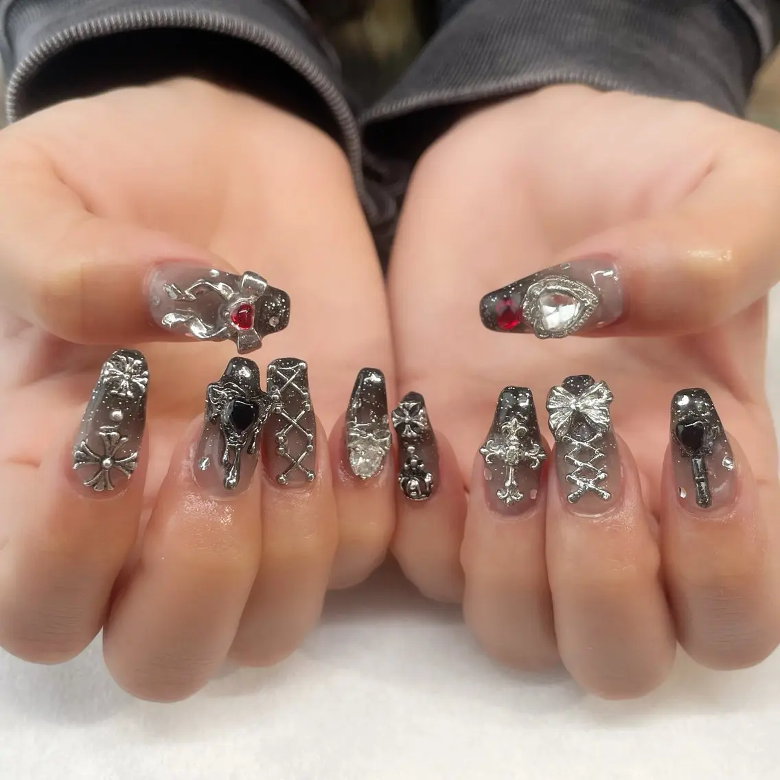 ネイル ハンドネイル 💎🐰 saki. m 🐰💎のネイルデザイン