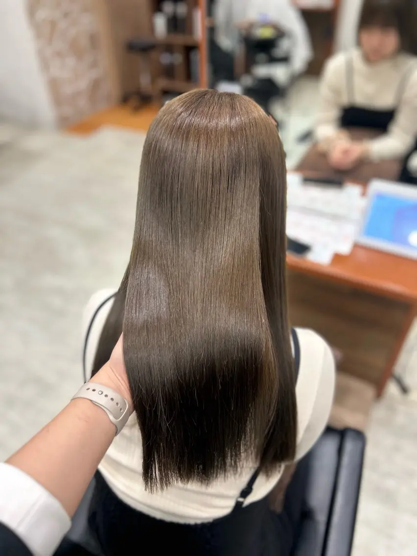 【🩷✨️フルコース+オージュアTR✨️🩷】縮毛矯正+カット+カラー+オージュア4ステップTRの写真