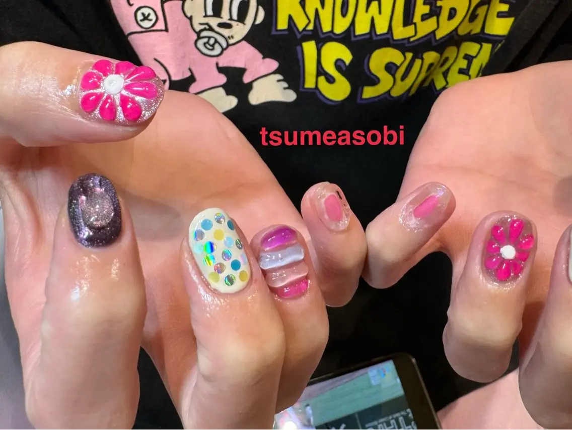 ネイル キラキラネイル ハンドネイル tsumeasobi 🪬macoのネイルデザイン