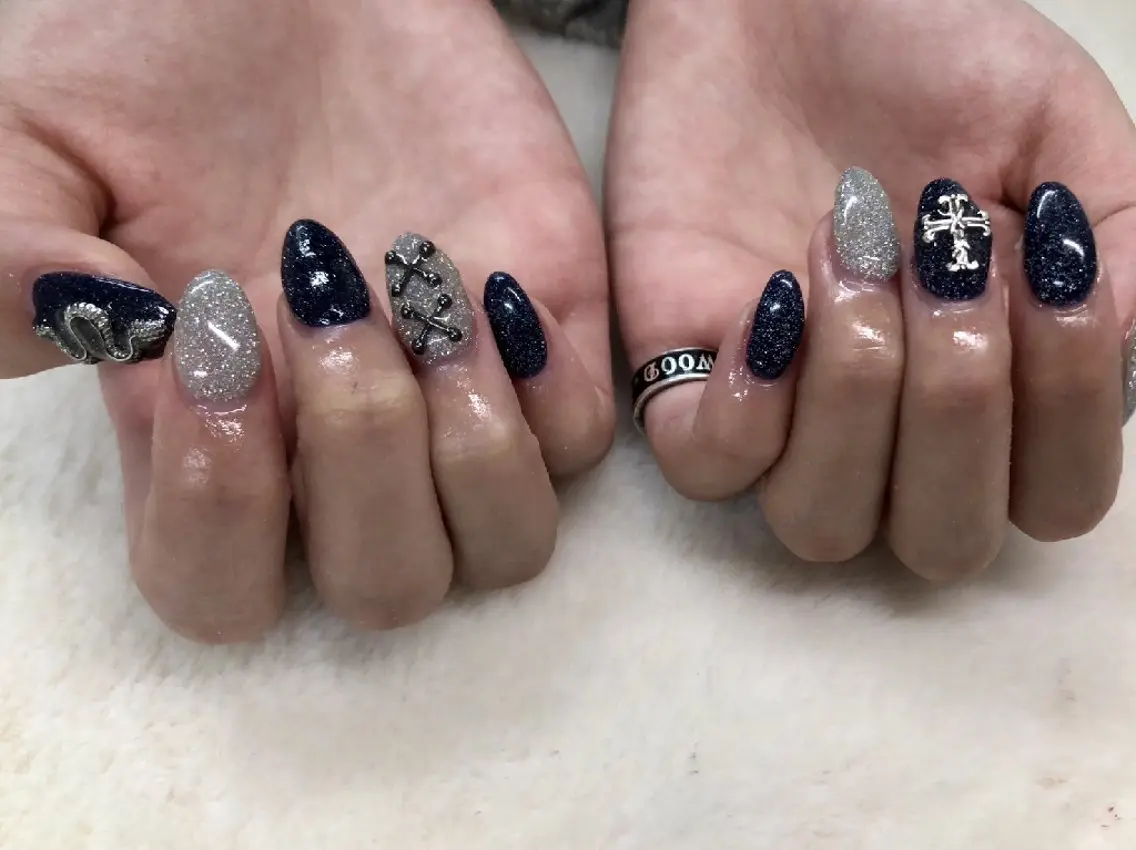 ネイル フラッシュネイル キラキラネイル ハンドネイル 心斎橋Salon Epokkuのネイルデザイン