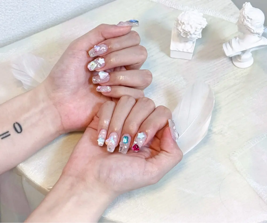 ネイル アートネイル オーロラネイル チークネイル フレンチネイル ガラスフレンチ 🎀🎀YooLi Nail Salonのネイルデザイン