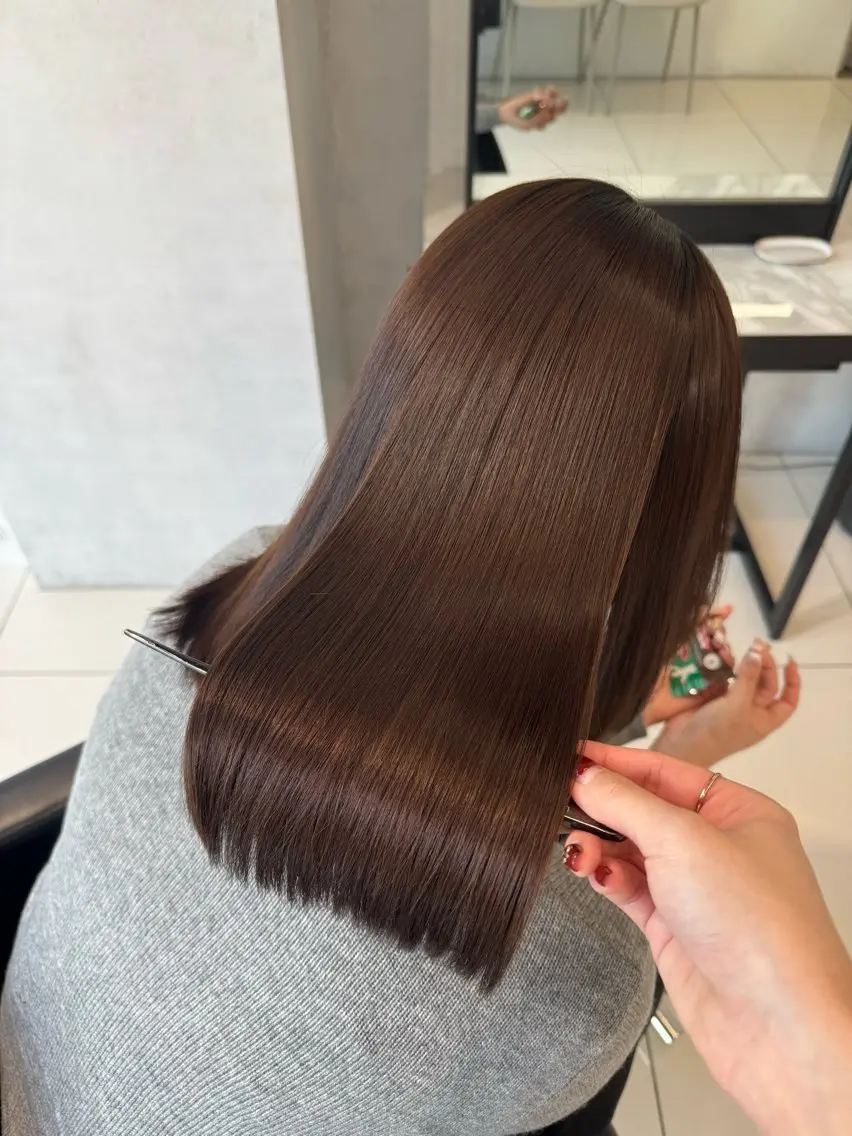 ミディアム 縮毛矯正 トリートメント 🫧艶髪🪽 Karinのヘアスタイル