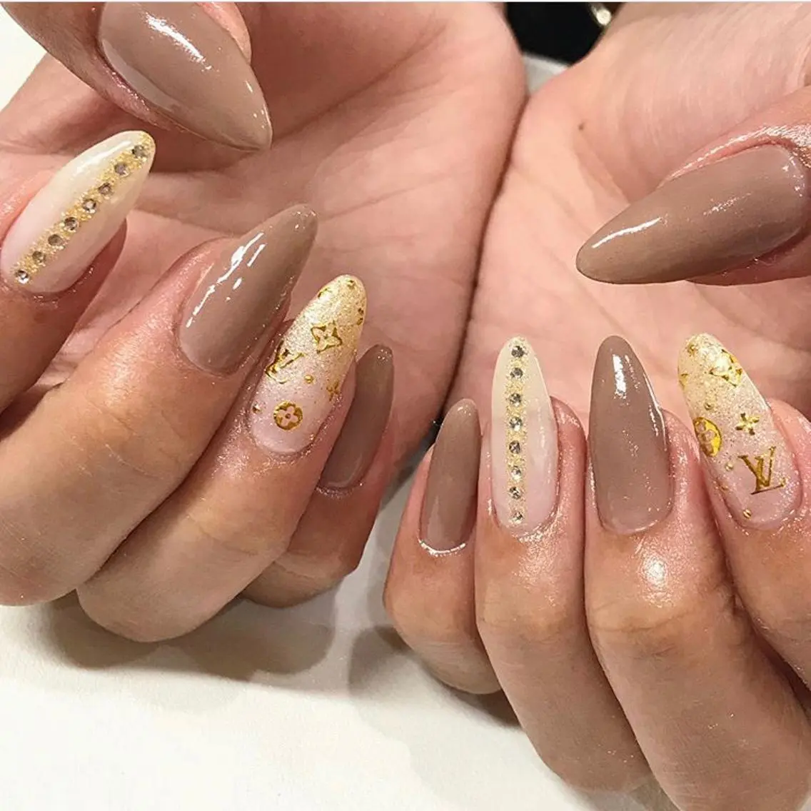 ネイル 渋谷／チップ長さ出し 👑アプレgel-xのネイルデザイン