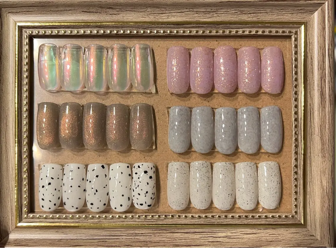 ネイル HENRIETTA NAILSALONのネイルデザイン