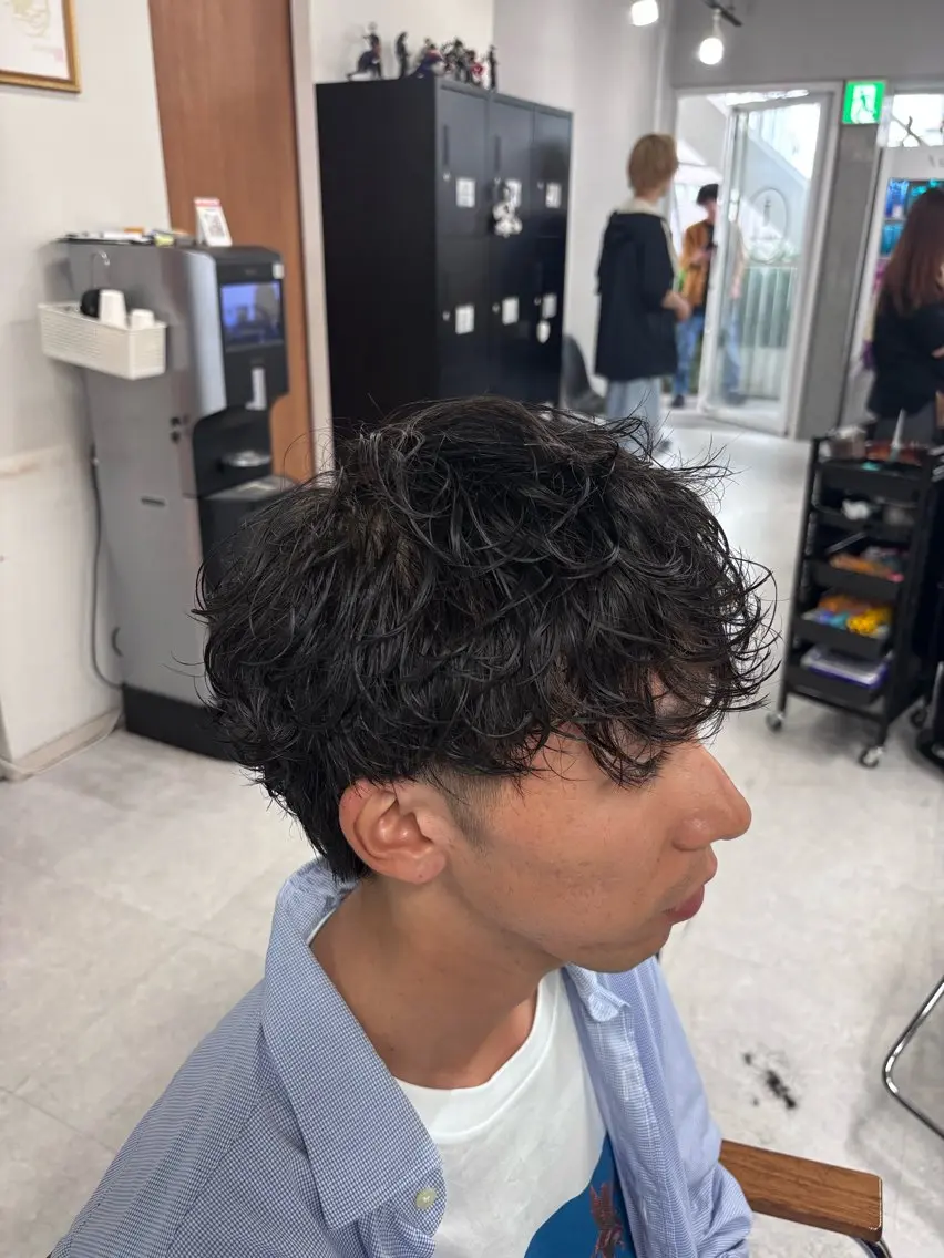 パーマ メンズ カット パーマ トリートメント ヘッドスパ ヘアセット パーマキング 🇰🇷yutoのヘアスタイル