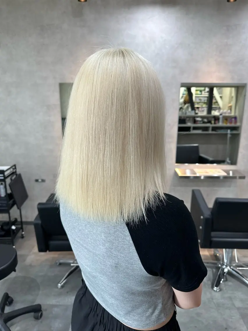 ミディアム カラー ヘアアレンジ ブロンド ホワイトブロンド ヘアカラー 境町/透明感カラー/ レイヤー/中茎涼太のヘアスタイル