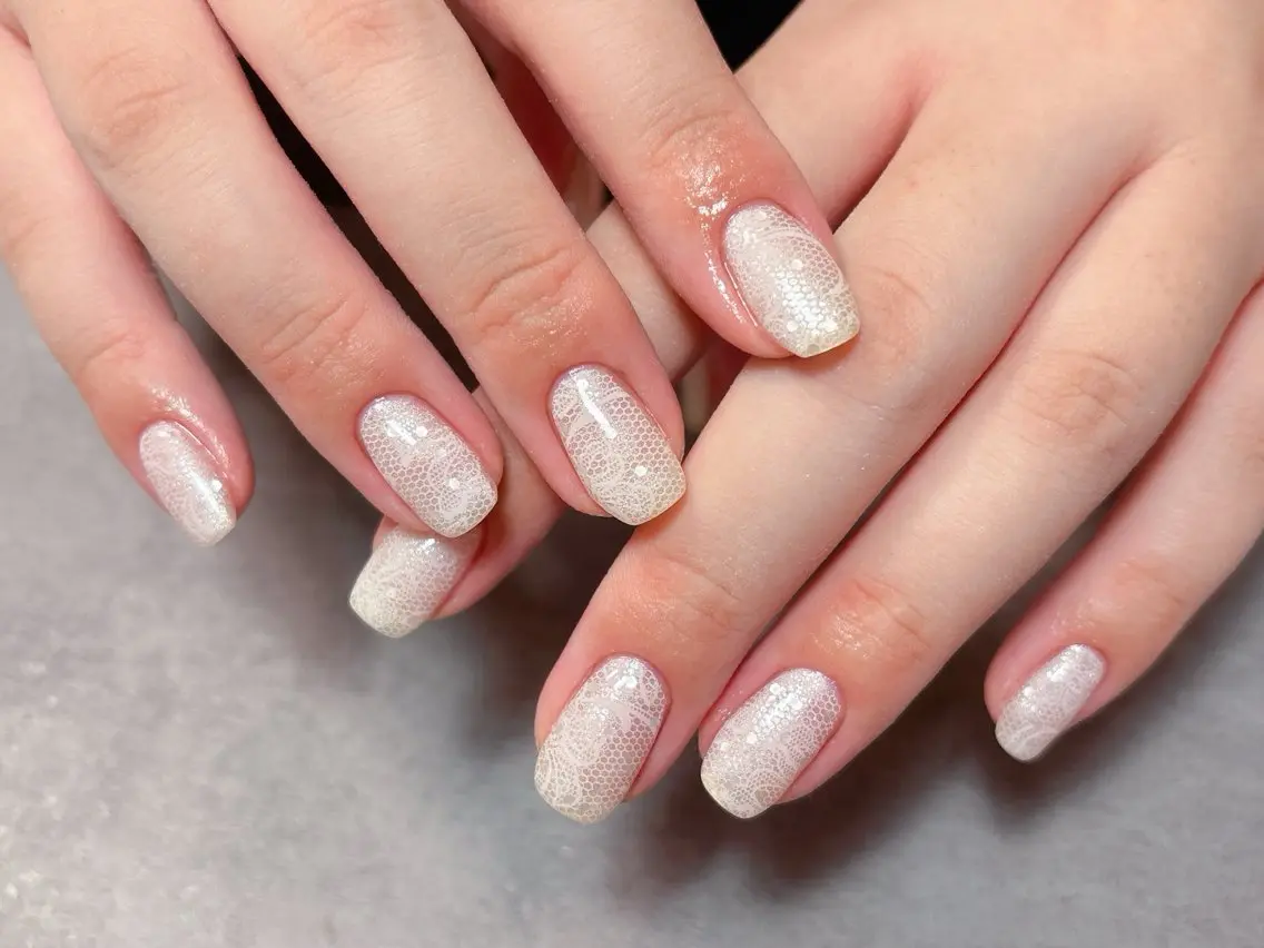 ネイル レース マグネットネイル ニュアンスネイル 夏ネイル ハンドネイル ハンドケア 💫ゆか_ Nailartistのネイルデザイン