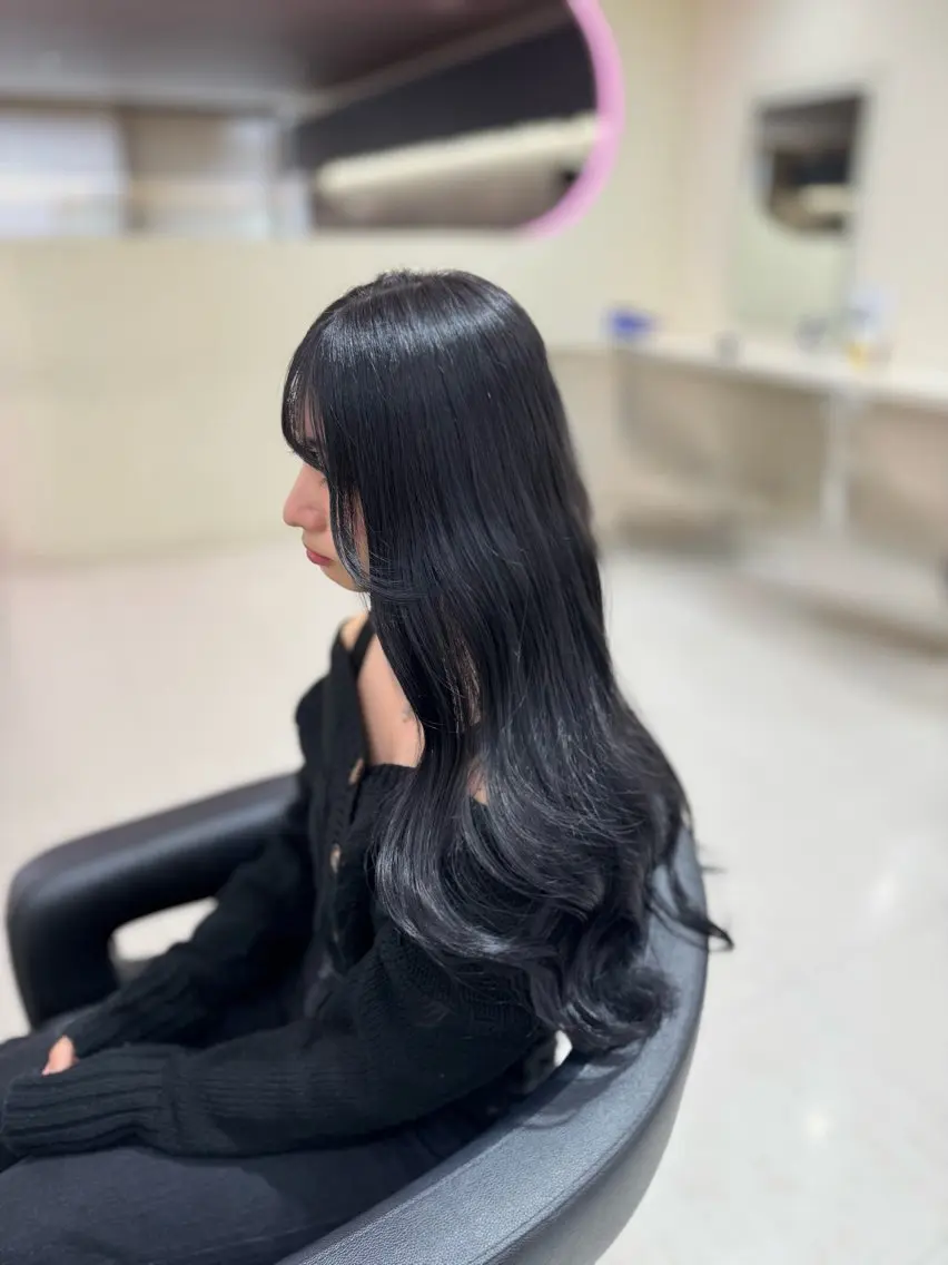 ロング カラー 黒髪 ブルーカラー ブルーブラック 縮毛矯正× ブルーブラック/池袋のヘアスタイル