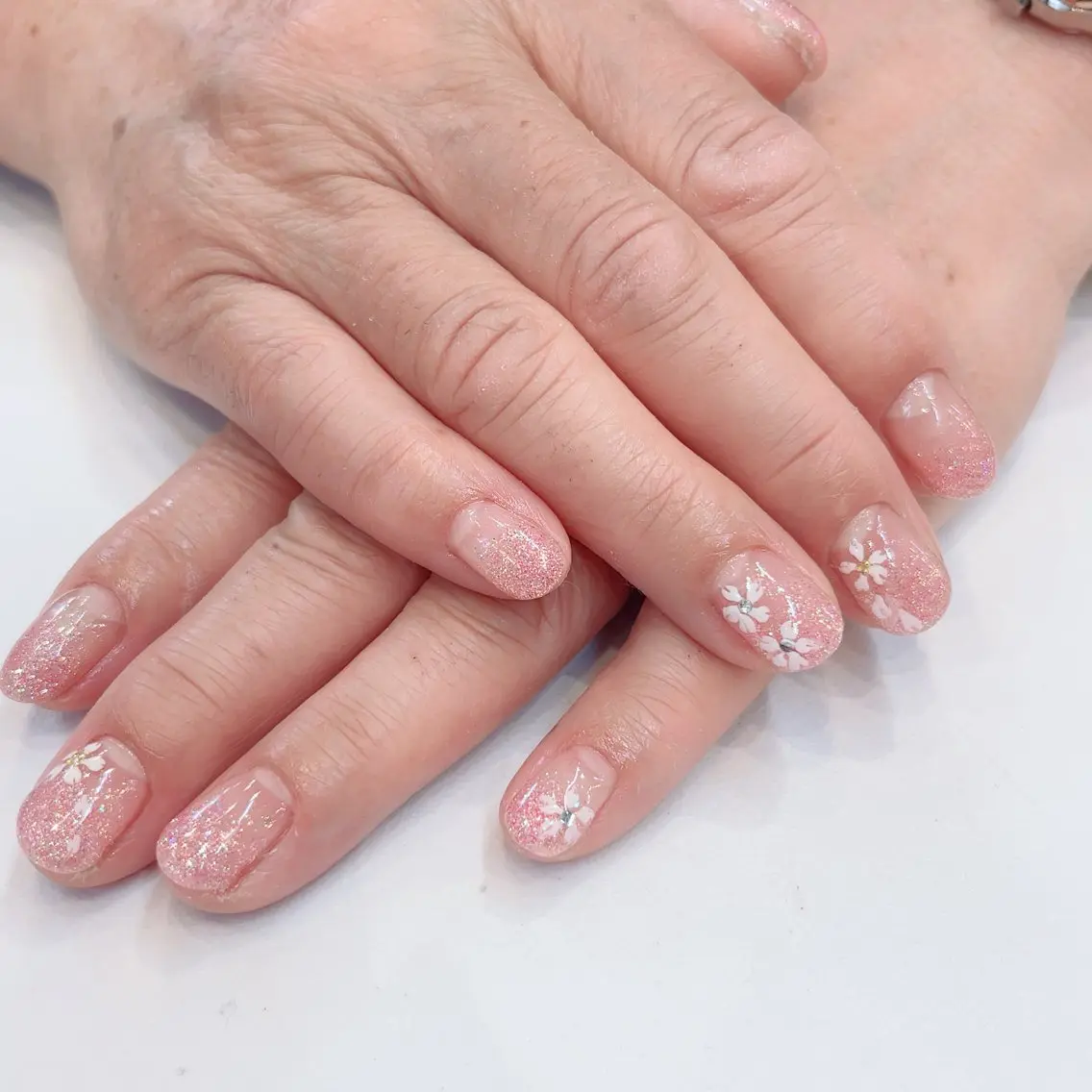 ネイル ハンドネイル ハンドケア あおやぎ ゆきこのネイルデザイン