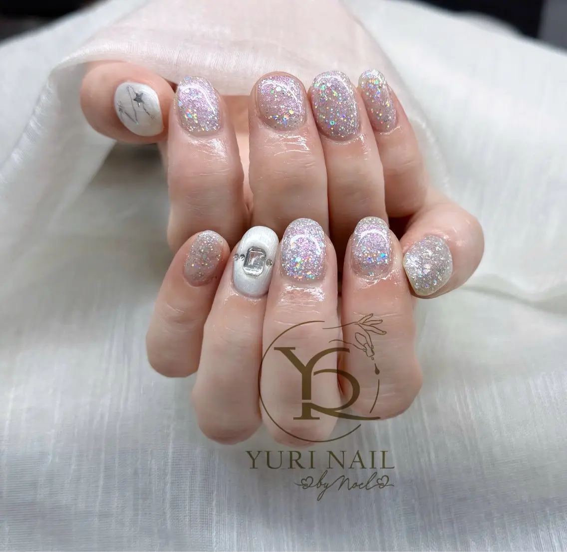 ネイル ハンドネイル フットネイル ハンドケア YURI Nail NARITAのネイルデザイン