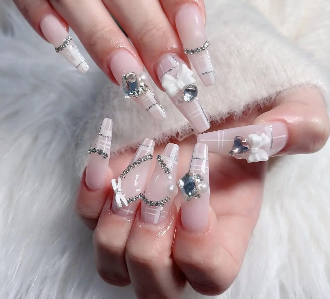 ネイル フレンチネイル ジェルネイル ハロウィン 韓国ネイル マグネットネイル ハンドネイル neco H.babynailのネイルデザイン