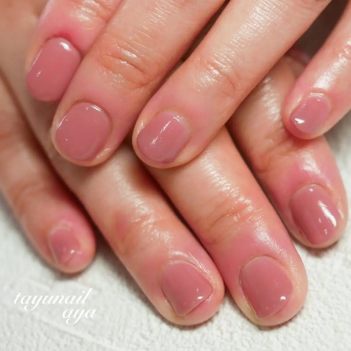 ネイル ブルー ジェルネイル ワンカラーネイル パラジェル ショートネイル ネイルサロン 【たゆnail】のネイルデザイン
