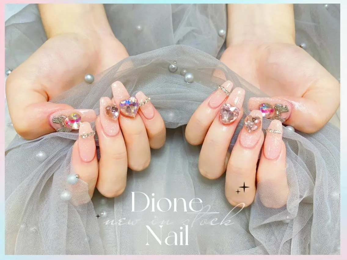 ネイル ハンドネイル ハンドケア Dione ネイル専門店のネイルデザイン