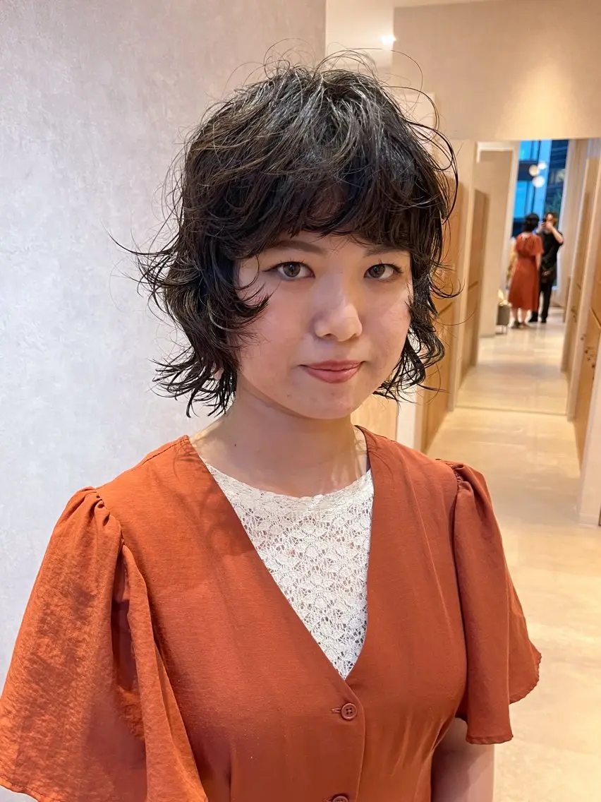 ミディアム パーマ ミディアムパーマ ウルフカット 小川 光のヘアスタイル