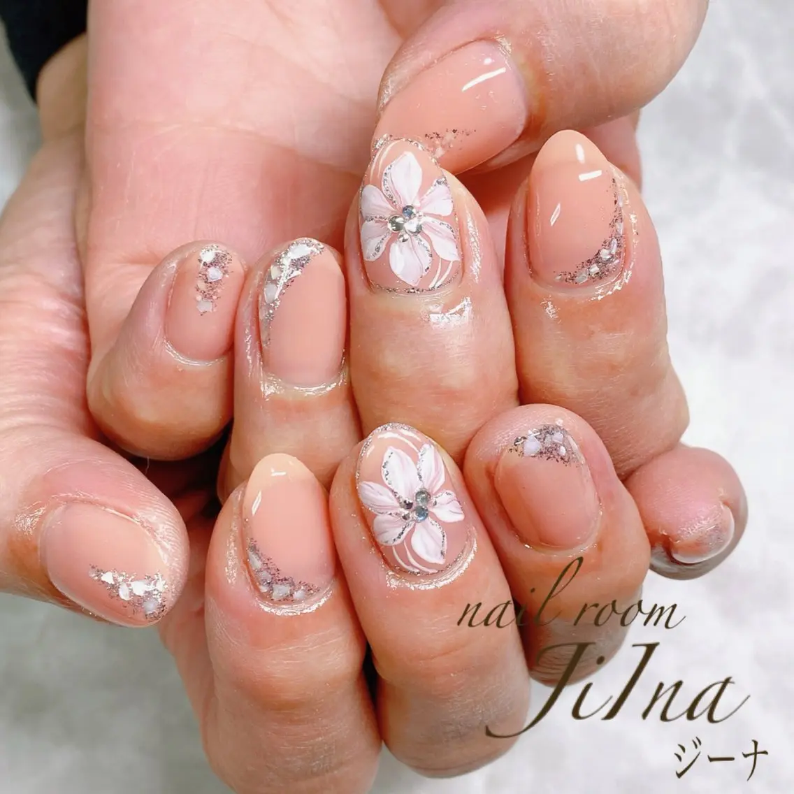 ネイル 持ち込み JiIna nailのネイルデザイン