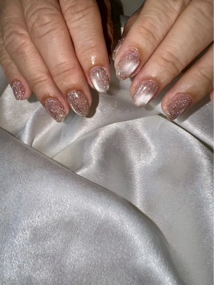 ネイル アニマル柄 オーロラネイル フラッシュネイル フラッシュマグ フットネイル ハンドネイル kiki nail たまプラーザのネイルデザイン