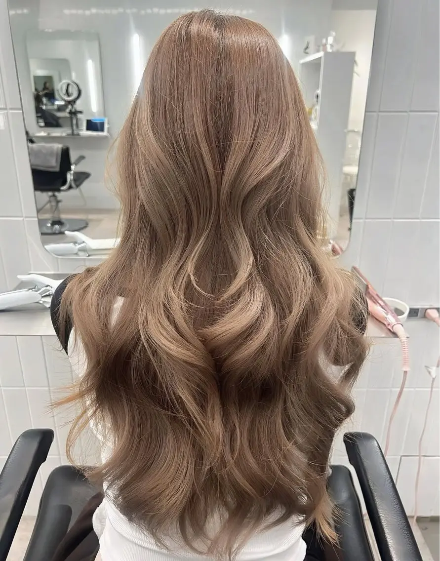 ロング ヘアカラー sera 🎀ベージュのヘアスタイル