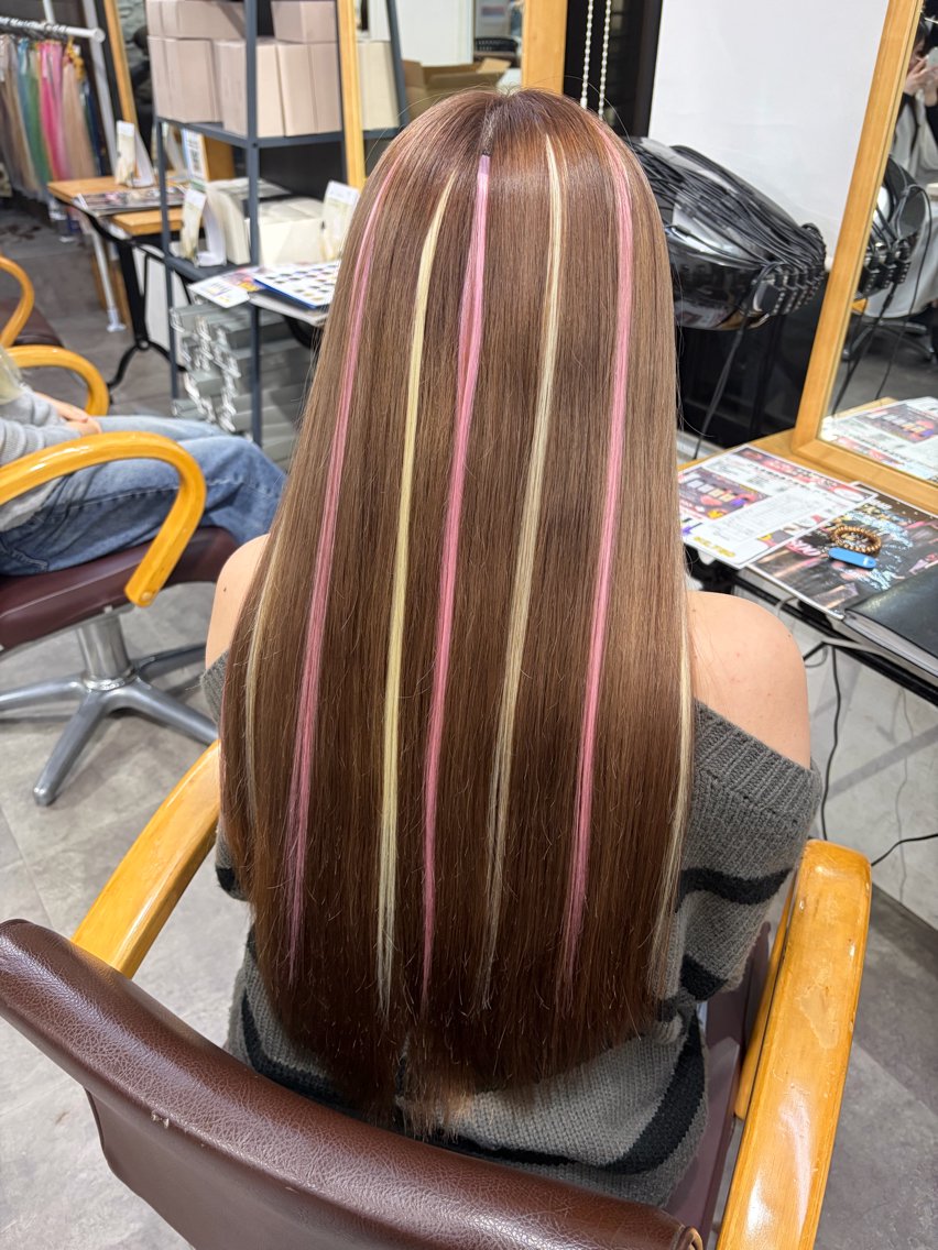 ロング ヘアカラー エクステ ⭐️U-topia ⭐️和泉田 りさ⭐️のヘアスタイル