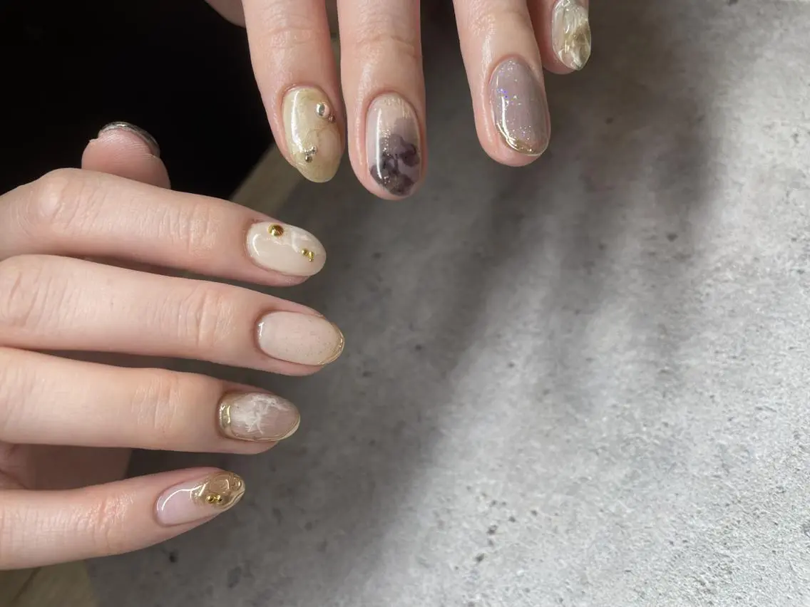 ネイル ニュアンスネイル nail salon Libertyのネイルデザイン