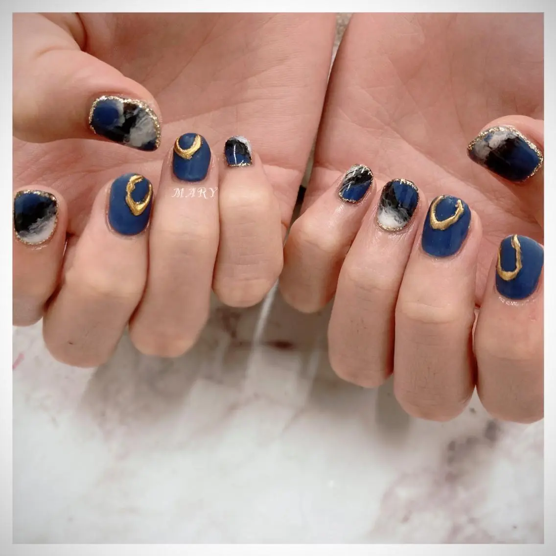 ネイル アートネイル ブルー マットネイル ニュアンスネイル ワンカラーネイル ハンドネイル Mary nail .narumiのネイルデザイン