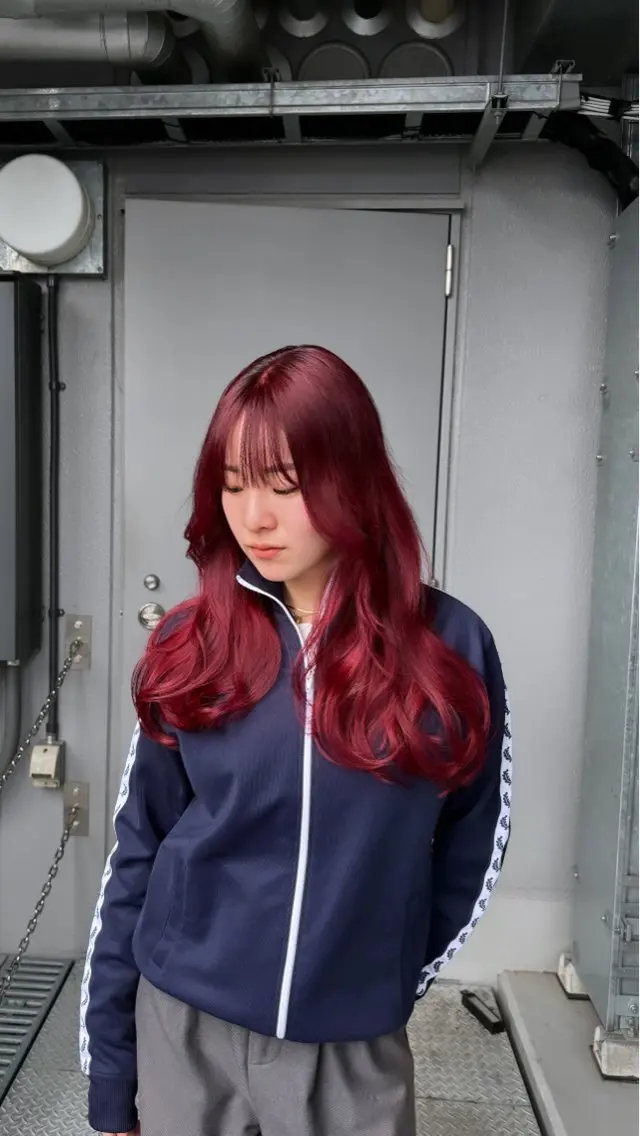 ロング カラー ブリーチ 暖色カラー Ryokaのヘアスタイル