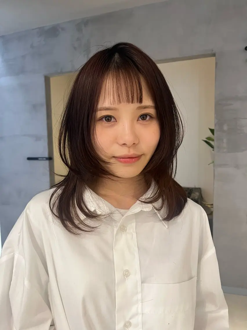 ミディアム チョコレートブラウン レイヤーカット 髪質改善・水素カラー ARIA(ému)のヘアスタイル