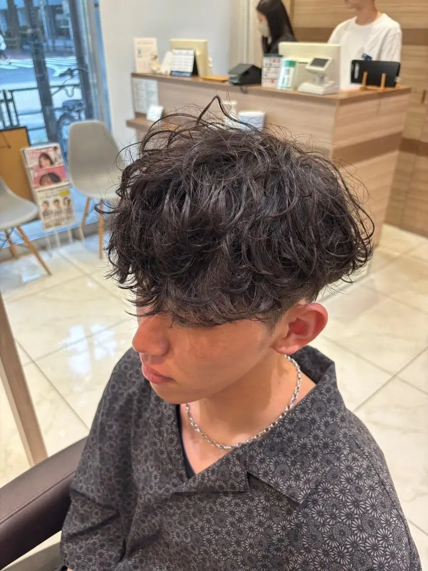 パーマ メンズ カット パーマ 🫧韓国レイヤー🫧 山本 侑平のヘアスタイル