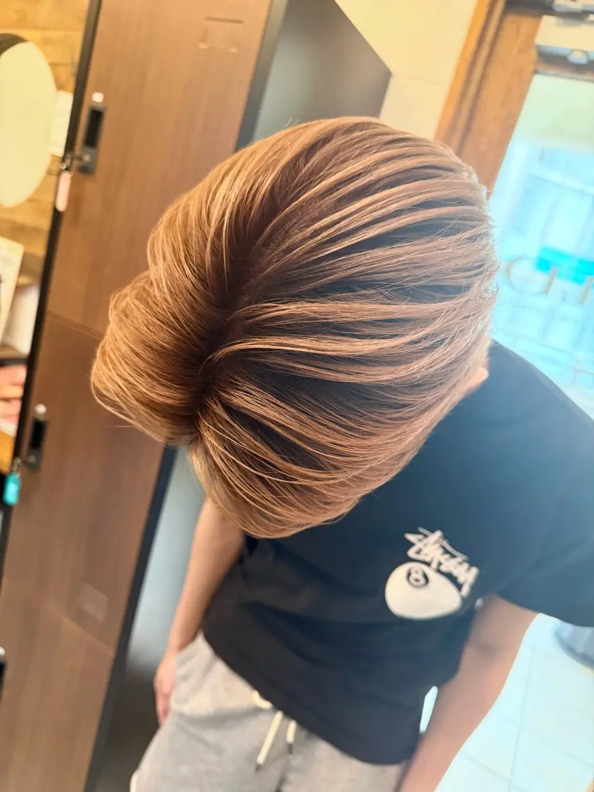 カラー メンズ メンズバレイヤージュ バレイヤージュ ヘアカラー C'LD Hair トモヤのヘアスタイル