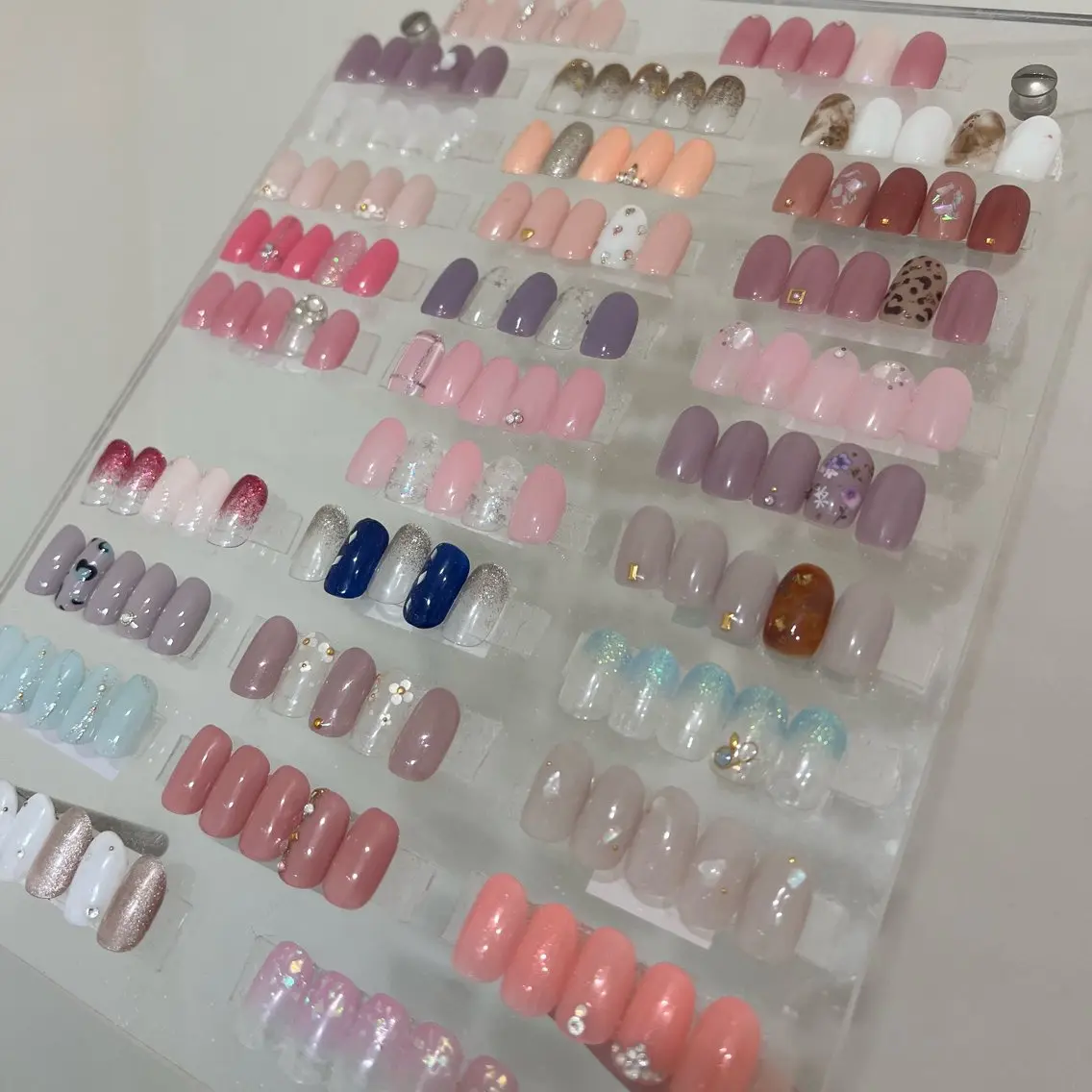 ネイル アートネイル グラデーション ワンカラーネイル シンプルネイル 🎀チーク/ちゅるん 🫧chisa🎀のネイルデザイン