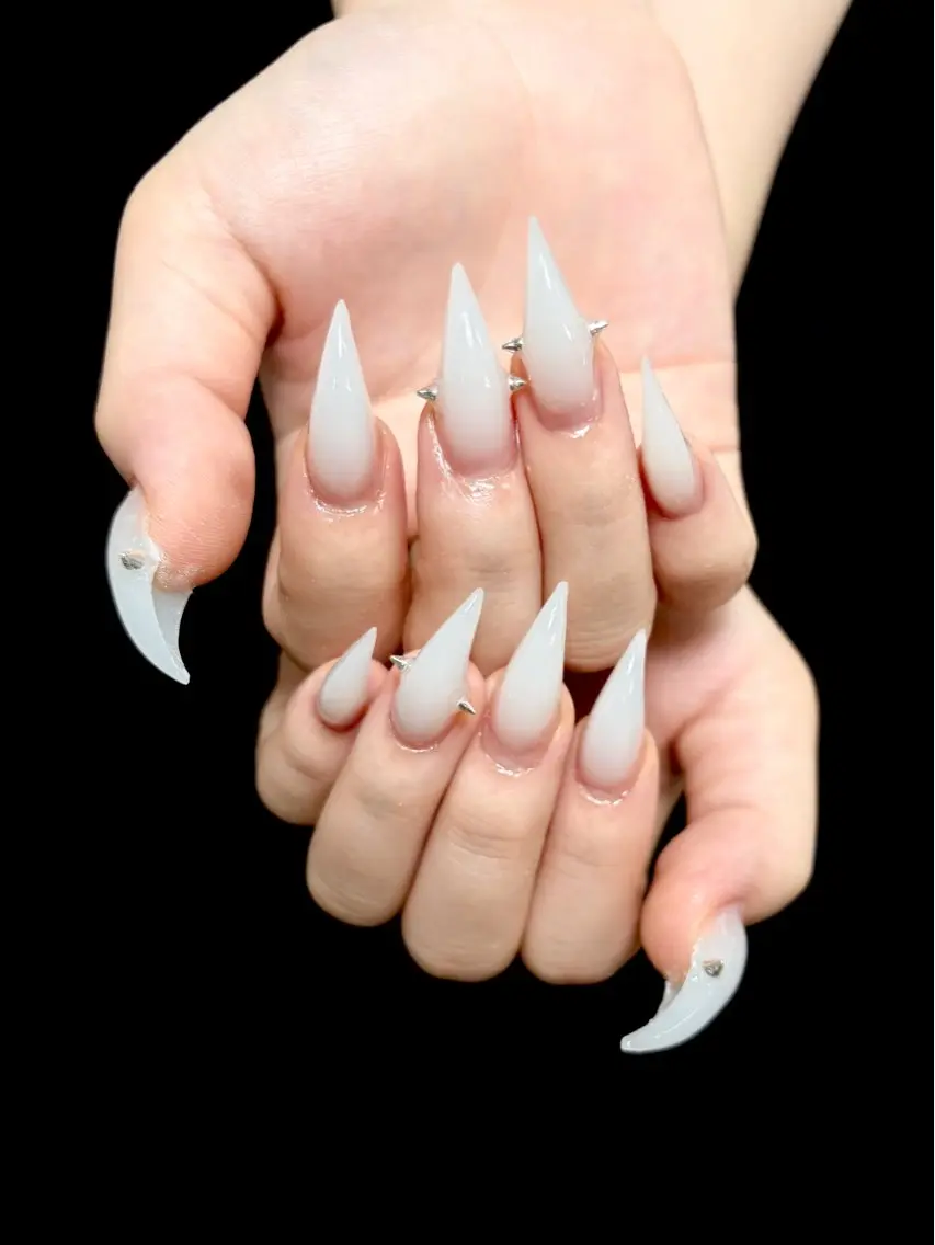ネイル ハンドネイル ongles chicのネイルデザイン