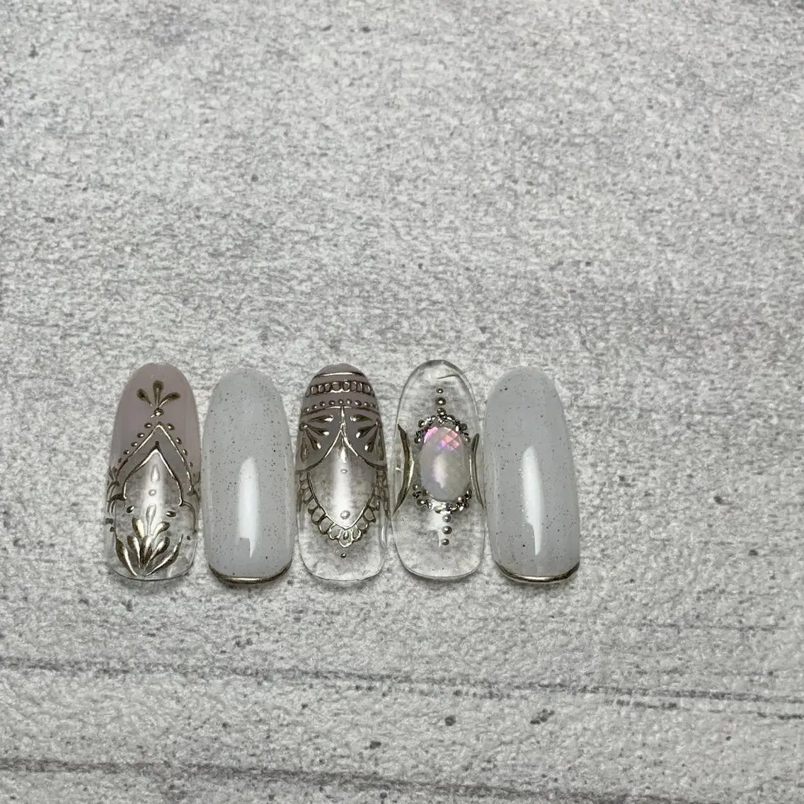ネイル ハンドネイル FIORITURA aiのネイルデザイン