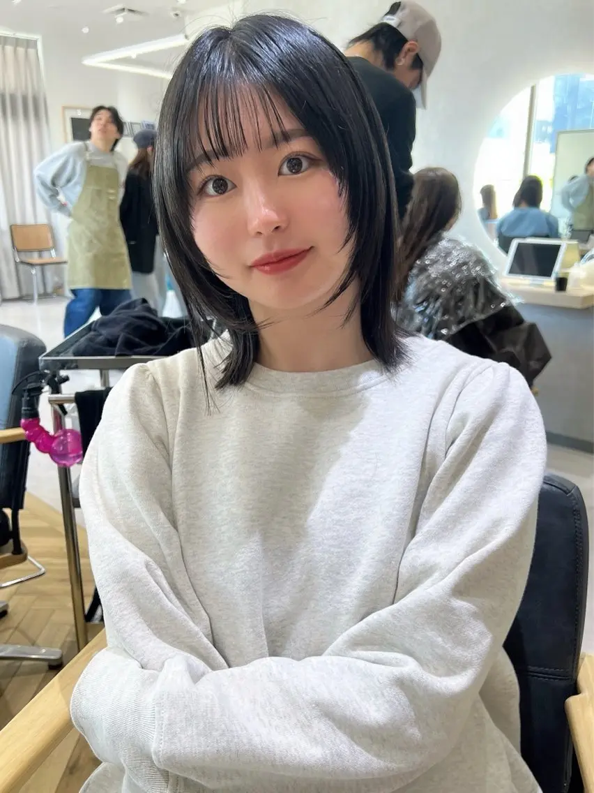 ショート カラー ベージュカラー グレージュ インナーカラー ミルクティーベージュ 顔まわりレイヤー カット ヘアカラー トリートメント 韓国🇰🇷レイヤー 映える顔周り🩷のヘアスタイル