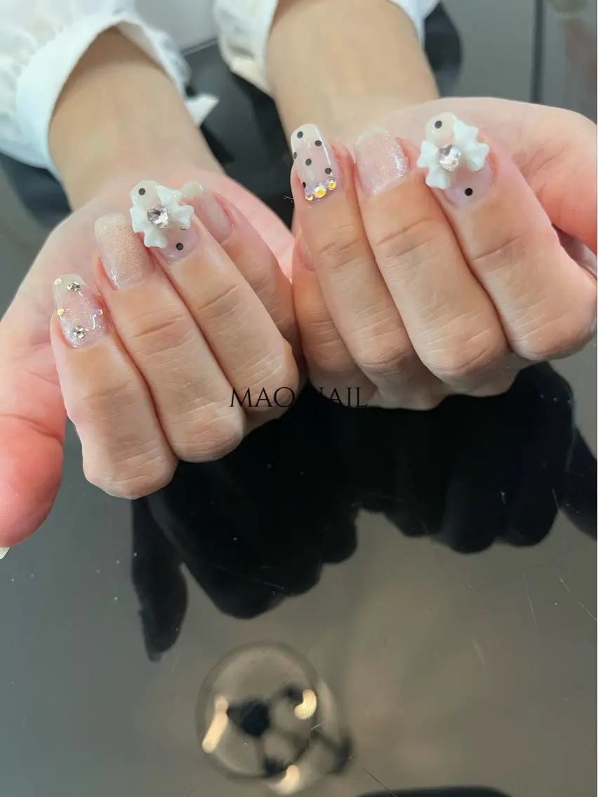 セミロング ハンドネイル &MERCI nail maoのネイルデザイン