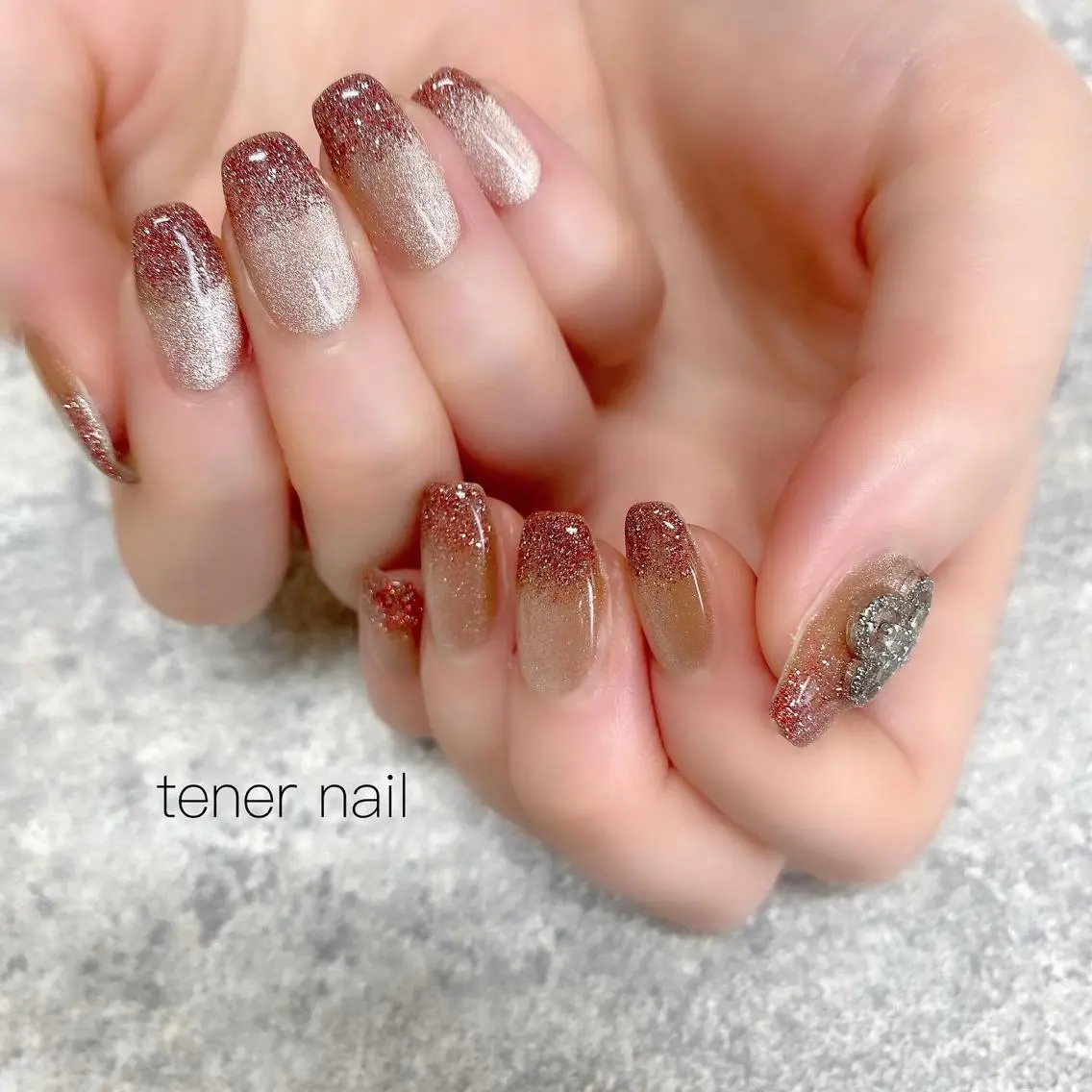 ネイル フラッシュネイル ラメ(グリッター) マグネットネイル テネルネイル tener nailのネイルデザイン