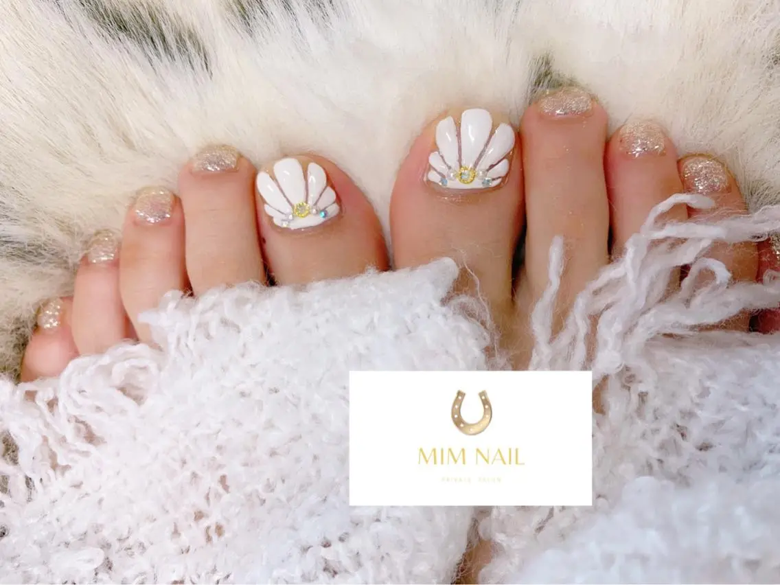 ネイル フットネイル ジェルネイル 韓国ネイル ワンカラーネイル ぷっくりネイル *･*MIMnail 1号店･*:･*のネイルデザイン