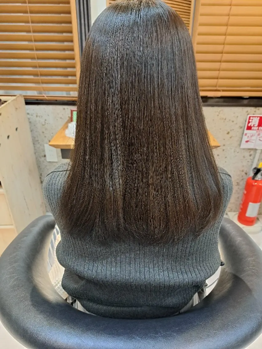 セミロング アッシュ カットモデル募集❣️ 池袋💇Annaのヘアスタイル