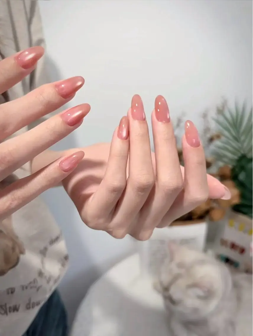 《初回オフ無料》人気No.1✨ マグネットネイルコースの写真