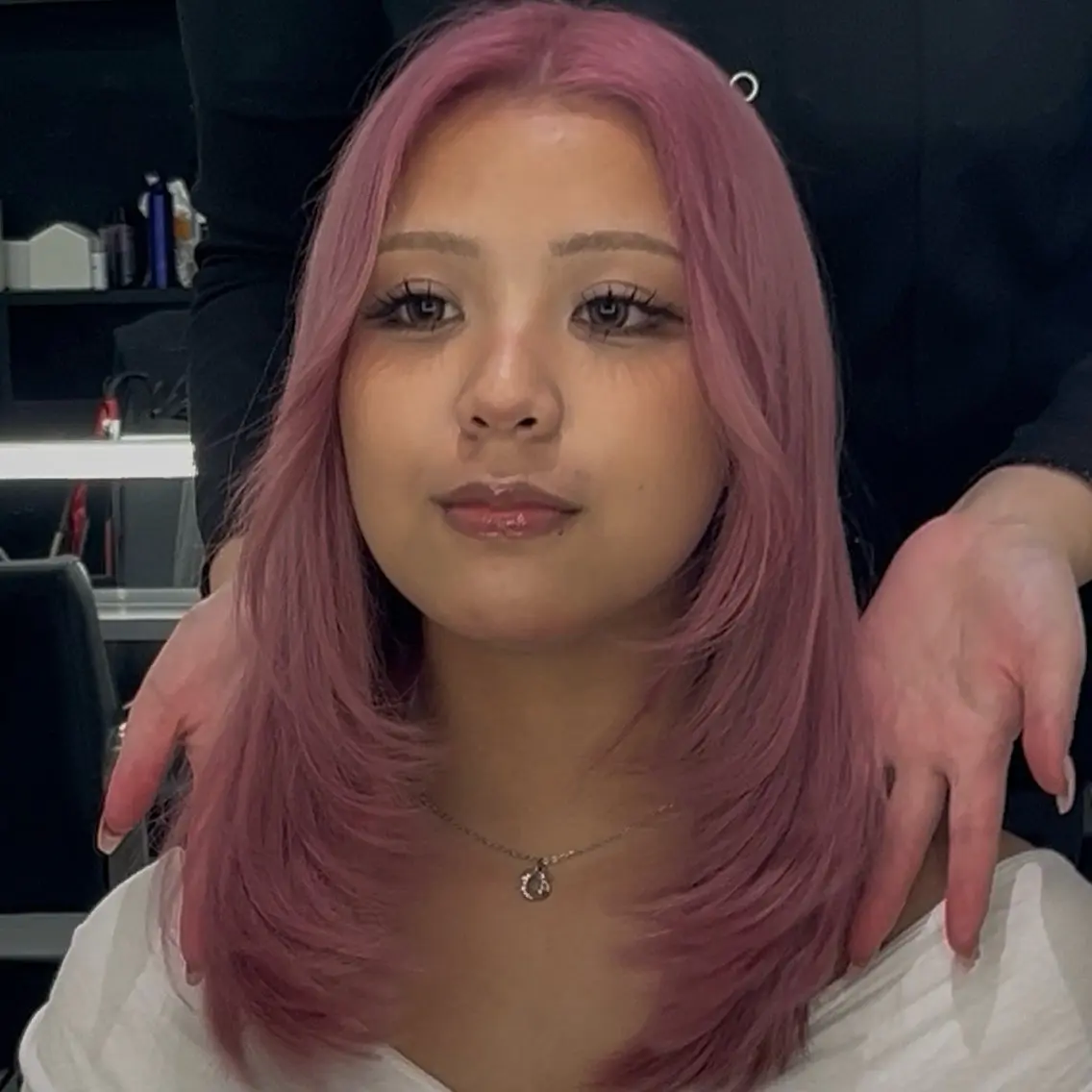 カラー ピンクカラー ヘアカラー TACE HINA / ハイトーンカラーのヘアスタイル