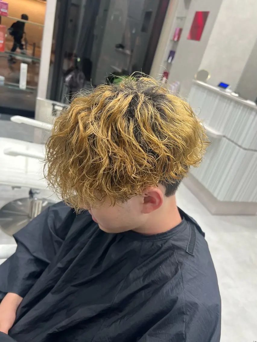 パーマ メンズ メンズパーマ 波巻きパーマ スパイラルパーマ カット パーマ SENA 再現性 パーマと縮毛矯正のヘアスタイル