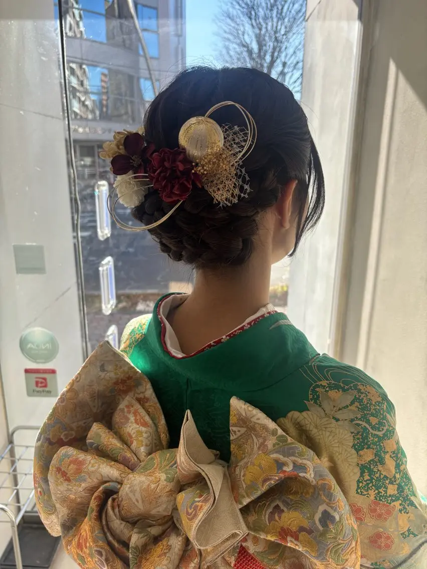ヘアアレンジ 🎀ゆら🎀 ヘアアレンジ・カラーのヘアスタイル