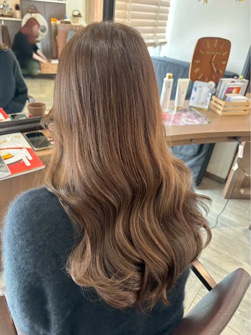 ロング ヘアカラー Flower🌼藤田 陽華のヘアスタイル